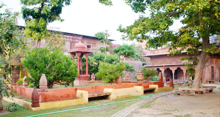 Vrinda Kunja Temple